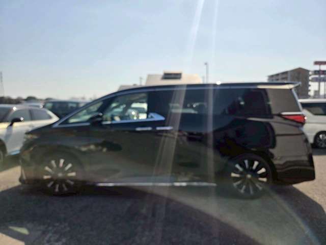 TOYOTA ALPHARD HYBRID 2024 Image 31