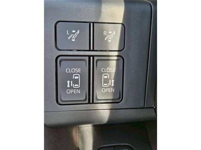 TOYOTA ALPHARD HYBRID 2024 Image 31