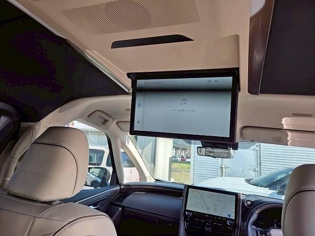 TOYOTA ALPHARD HYBRID 2024 Image 31