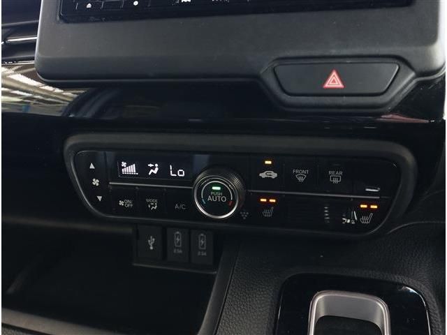 HONDA N BOX CUSTOM 2023 Image 31