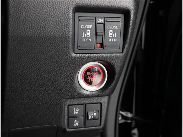 HONDA N BOX CUSTOM 2023 Image 31