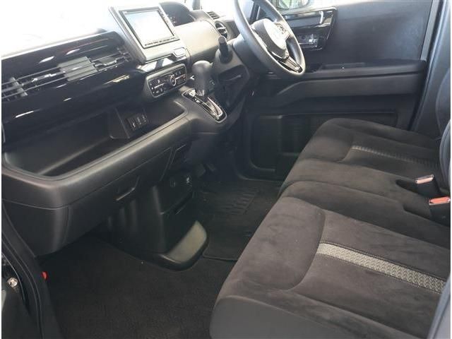 HONDA N BOX CUSTOM 2023 Image 31