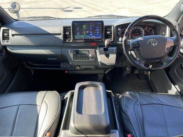 TOYOTA HIACE VAN 4WD 2019 Image 31