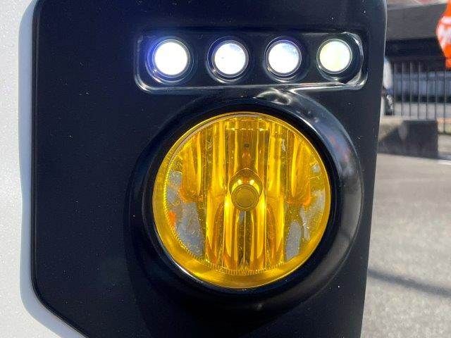 TOYOTA HIACE VAN 4WD 2019 Image 31