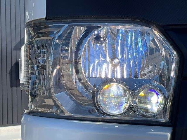 TOYOTA HIACE VAN 4WD 2019 Image 31