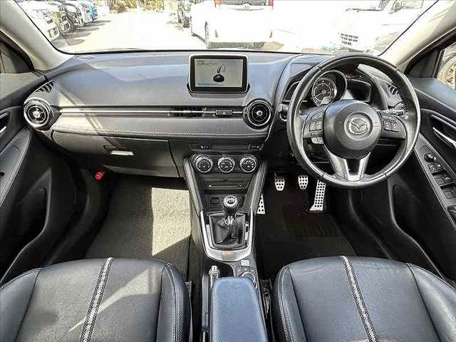 MAZDA DEMIO 2016 Image 31