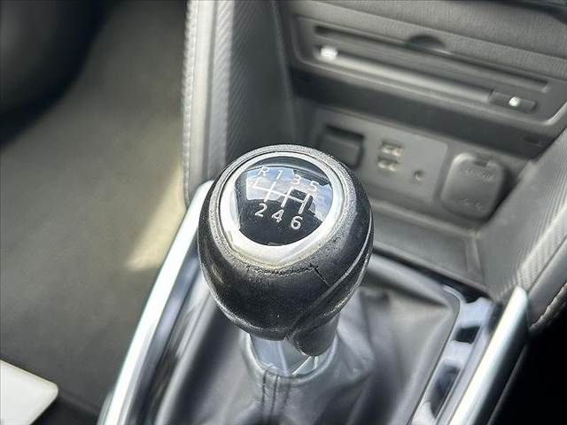 MAZDA DEMIO 2016 Image 31