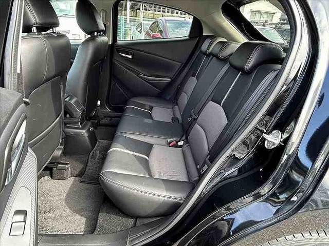 MAZDA DEMIO 2016 Image 31