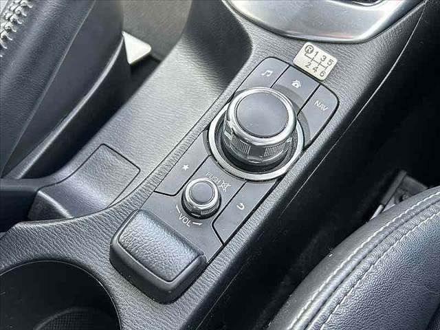 MAZDA DEMIO 2016 Image 31