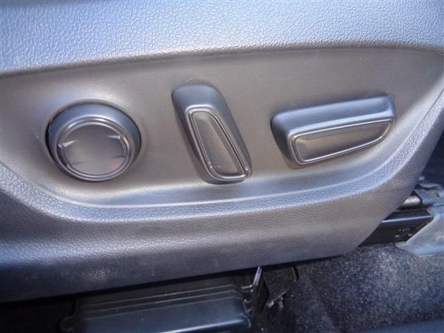 TOYOTA COROLLA CROSS HYBRID 2024 Image 31