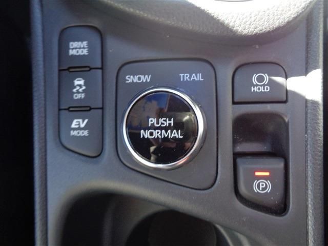 TOYOTA YARIS CROSS HYBRID 2023 Image 31