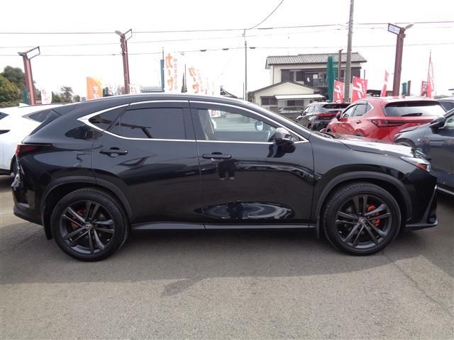 TOYOTA LEXUS NX250 AWD 2022 Image 31