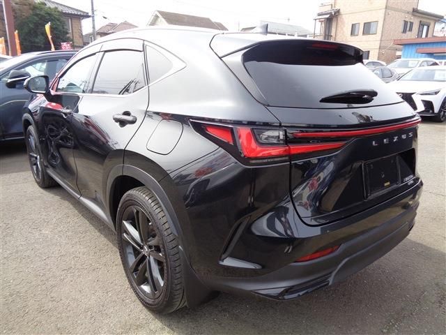 TOYOTA LEXUS NX250 AWD 2022 Image 31