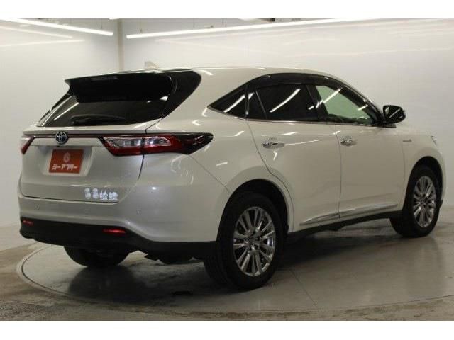 TOYOTA HARRIER HYBRID 2017 Image 31