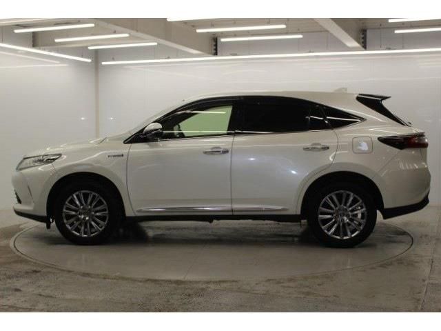 TOYOTA HARRIER HYBRID 2017 Image 31