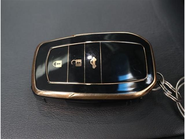 TOYOTA HARRIER 2WD 2021 Image 31