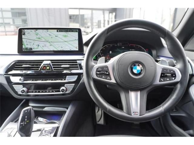 BMW 5SERIES SEDAN 2021 Image 31