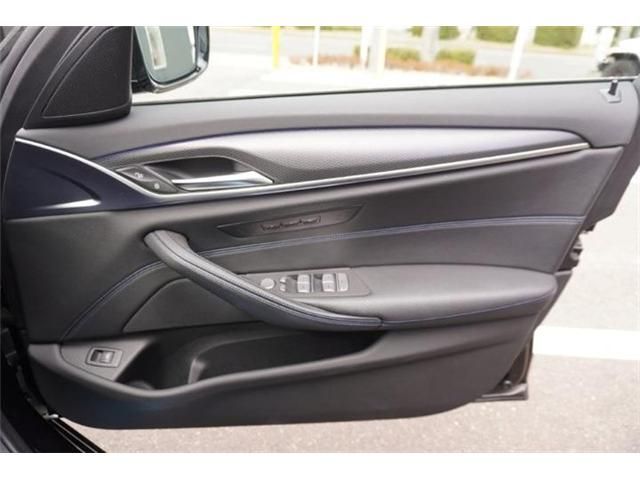 BMW 5SERIES SEDAN 2021 Image 31