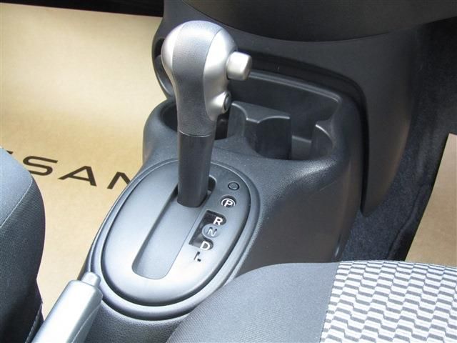 NISSAN MARCH 2017 Image 31