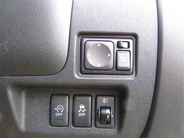 NISSAN MARCH 2017 Image 31