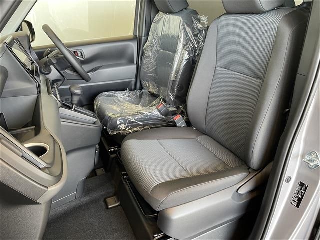 TOYOTA NOAH HYBRID 2026 Image 31