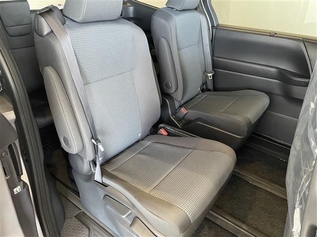 TOYOTA NOAH HYBRID 2026 Image 31