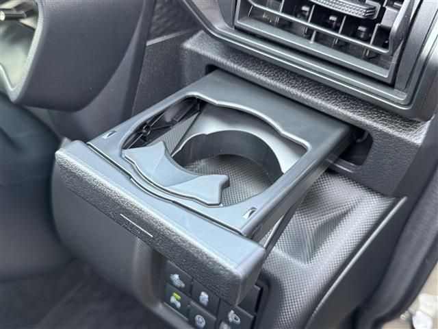 DAIHATSU ROCKY 2022 Image 31