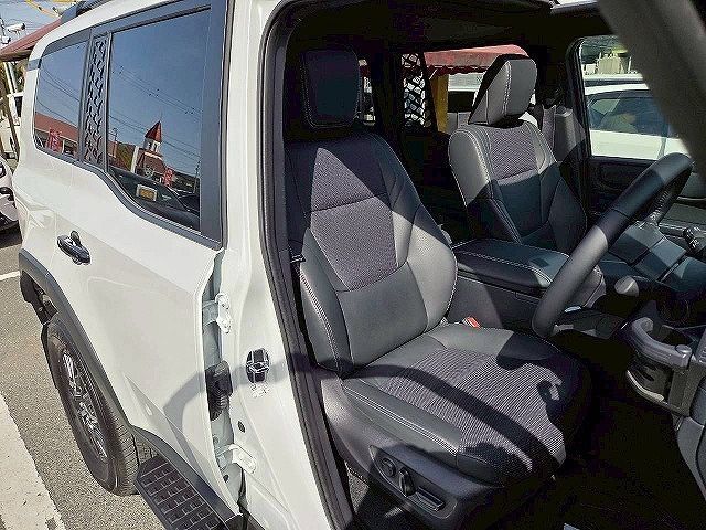 TOYOTA LANDCRUISER 250 2025 Image 31