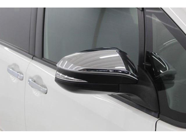 TOYOTA VOXY 2019 Image 31