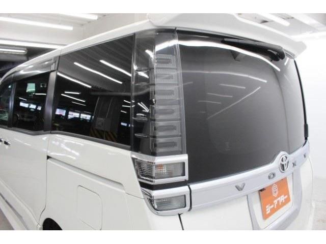 TOYOTA VOXY 2019 Image 31