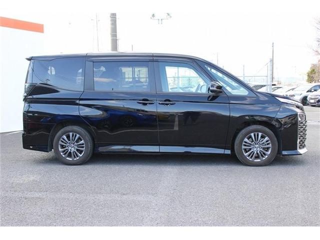 TOYOTA VOXY 2024 Image 31