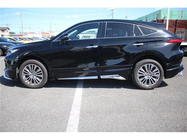 TOYOTA HARRIER HYBRID 2023 Image 31