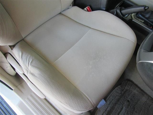 TOYOTA LANDCRUISER PRADO 2012 Image 31