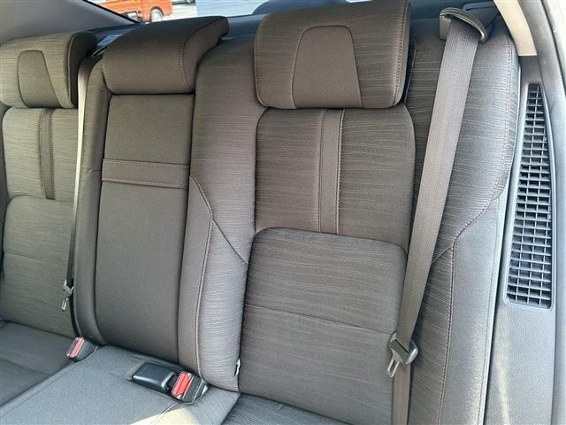 TOYOTA CROWN SEDAN HYBRID 2017 Image 31