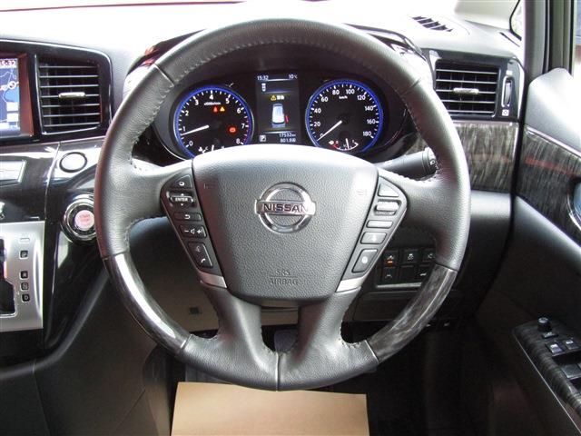 NISSAN ELGRAND 2019 Image 31