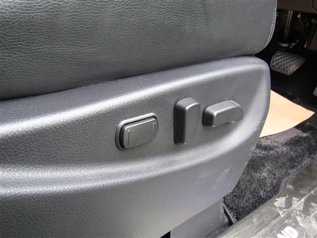 NISSAN ELGRAND 2019 Image 31