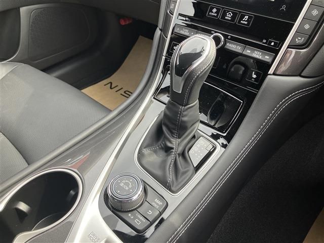 NISSAN SKYLINE 2022 Image 31