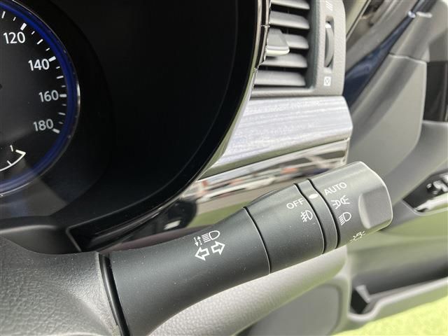 NISSAN ELGRAND 2021 Image 31