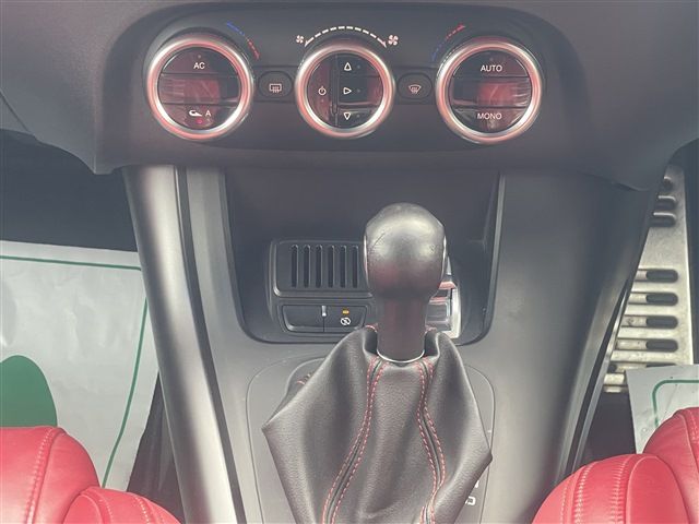 ALFAROMEO GIULIETTA 2015 Image 31