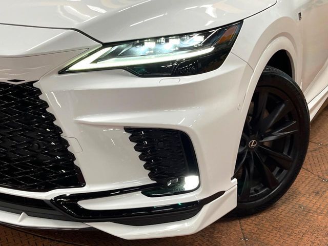 TOYOTA LEXUS RX500H 2023 Image 31