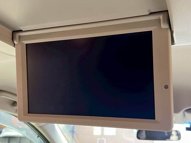 NISSAN ELGRAND  4WD 2019 Image 31