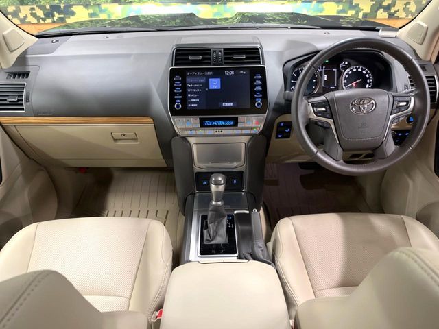 TOYOTA LANDCRUISER PRADO 2023 Image 31