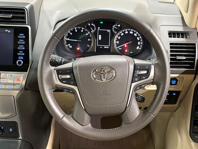 TOYOTA LANDCRUISER PRADO 2023 Image 31