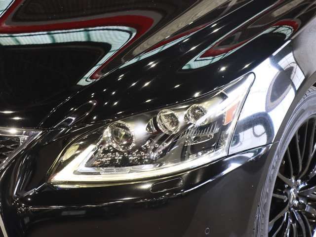 TOYOTA LEXUS LS460 2015 Image 31