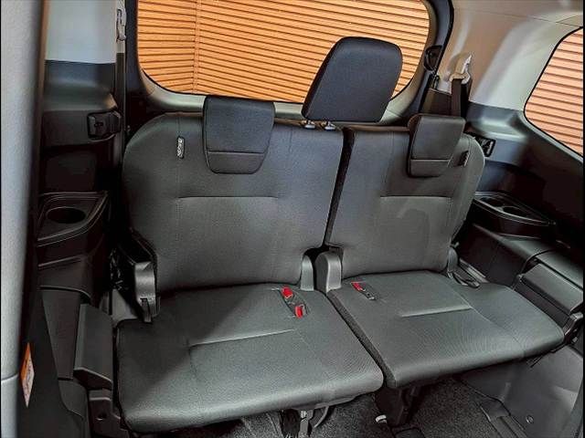 TOYOTA NOAH HYBRID 2026 Image 31