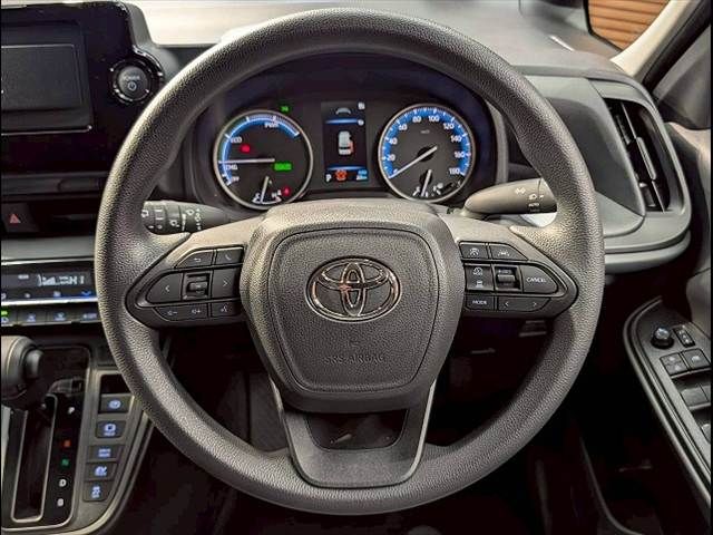 TOYOTA NOAH HYBRID 2026 Image 31