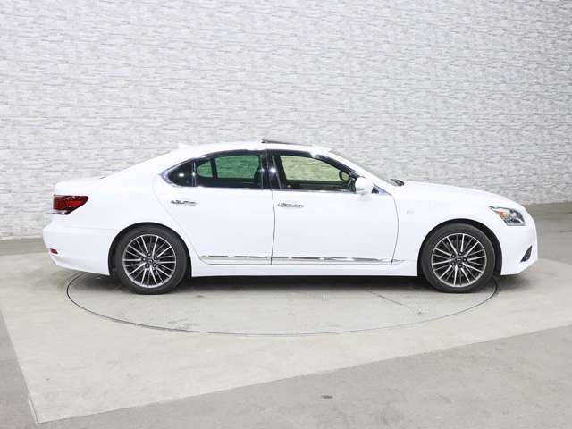 TOYOTA LEXUS LS460 2013 Image 31