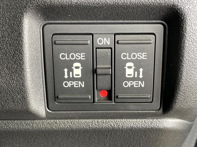 HONDA N BOX CUSTOM 2024 Image 31