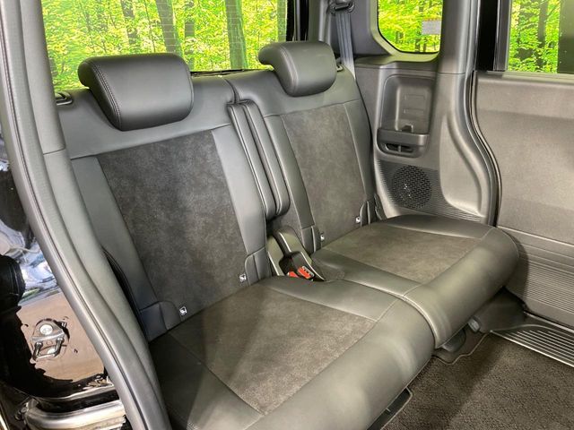 HONDA N BOX CUSTOM 2024 Image 31