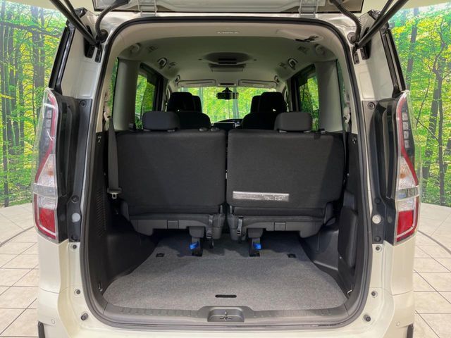 NISSAN SERENA  WG 2022 Image 31